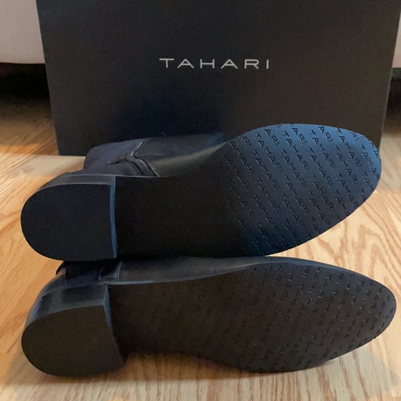 Tahari Robbie black boots - Picture 3 of 5